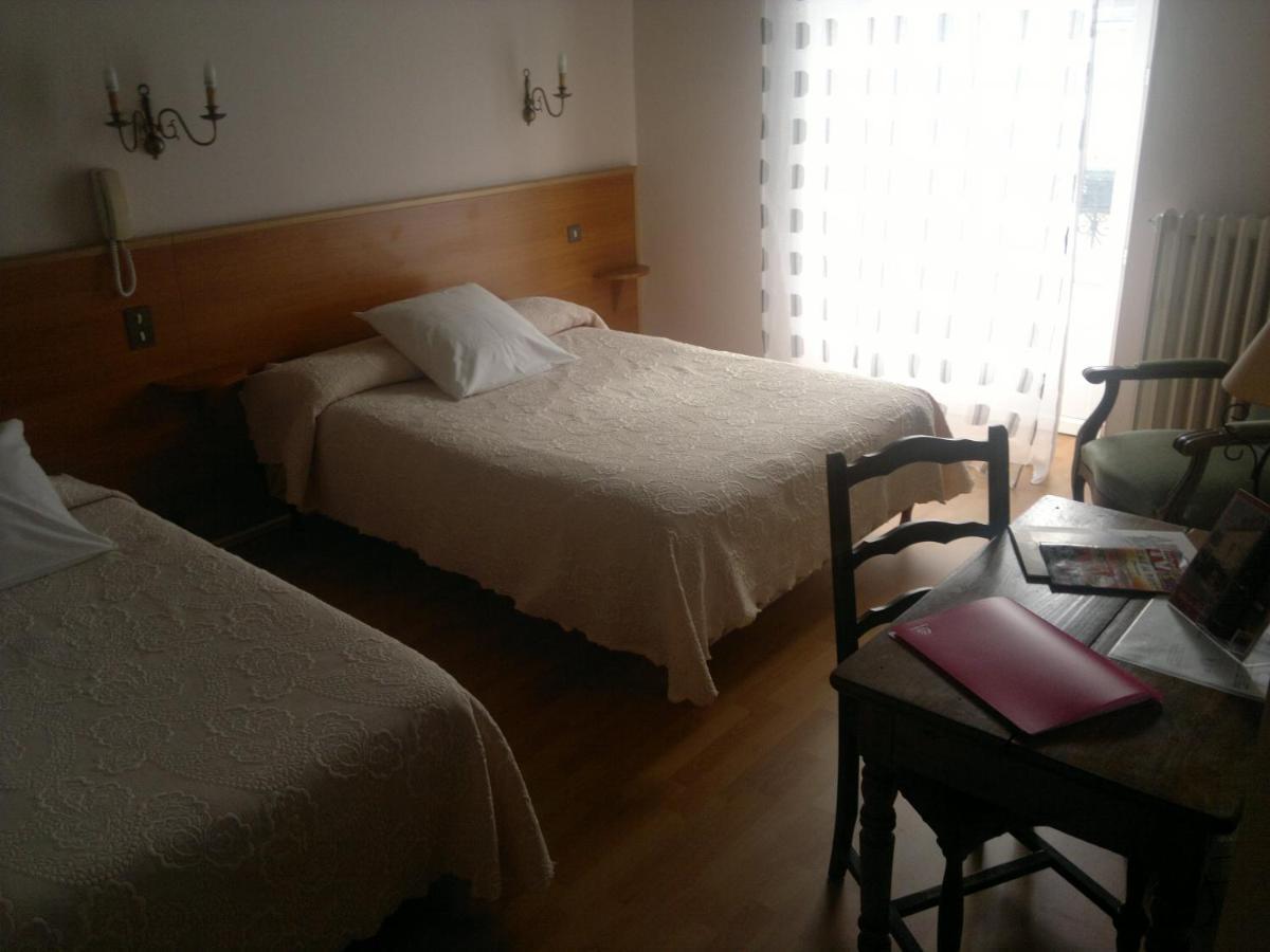 Logis Hotel De France Arudy المظهر الخارجي الصورة