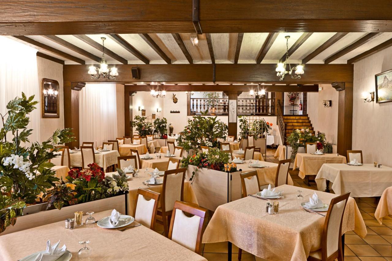 Logis Hotel De France Arudy المظهر الخارجي الصورة