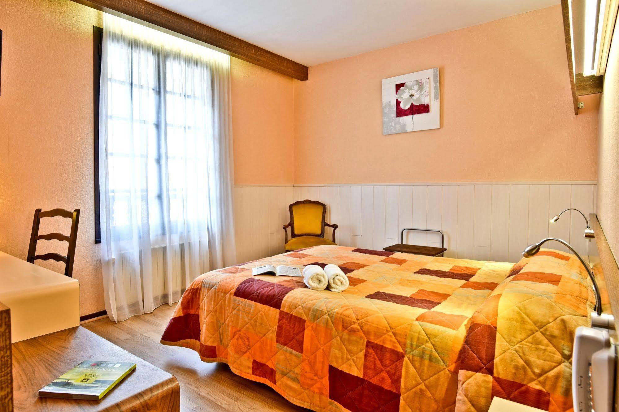 Logis Hotel De France Arudy المظهر الخارجي الصورة