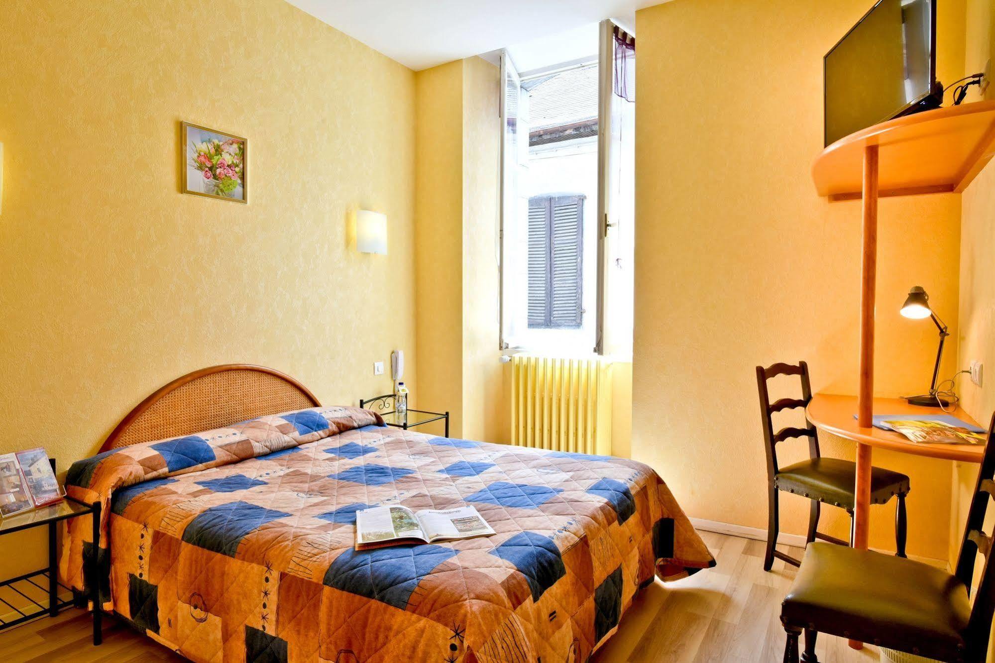 Logis Hotel De France Arudy المظهر الخارجي الصورة