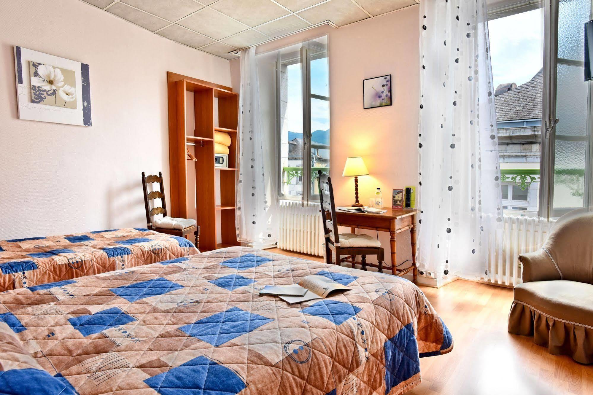 Logis Hotel De France Arudy المظهر الخارجي الصورة