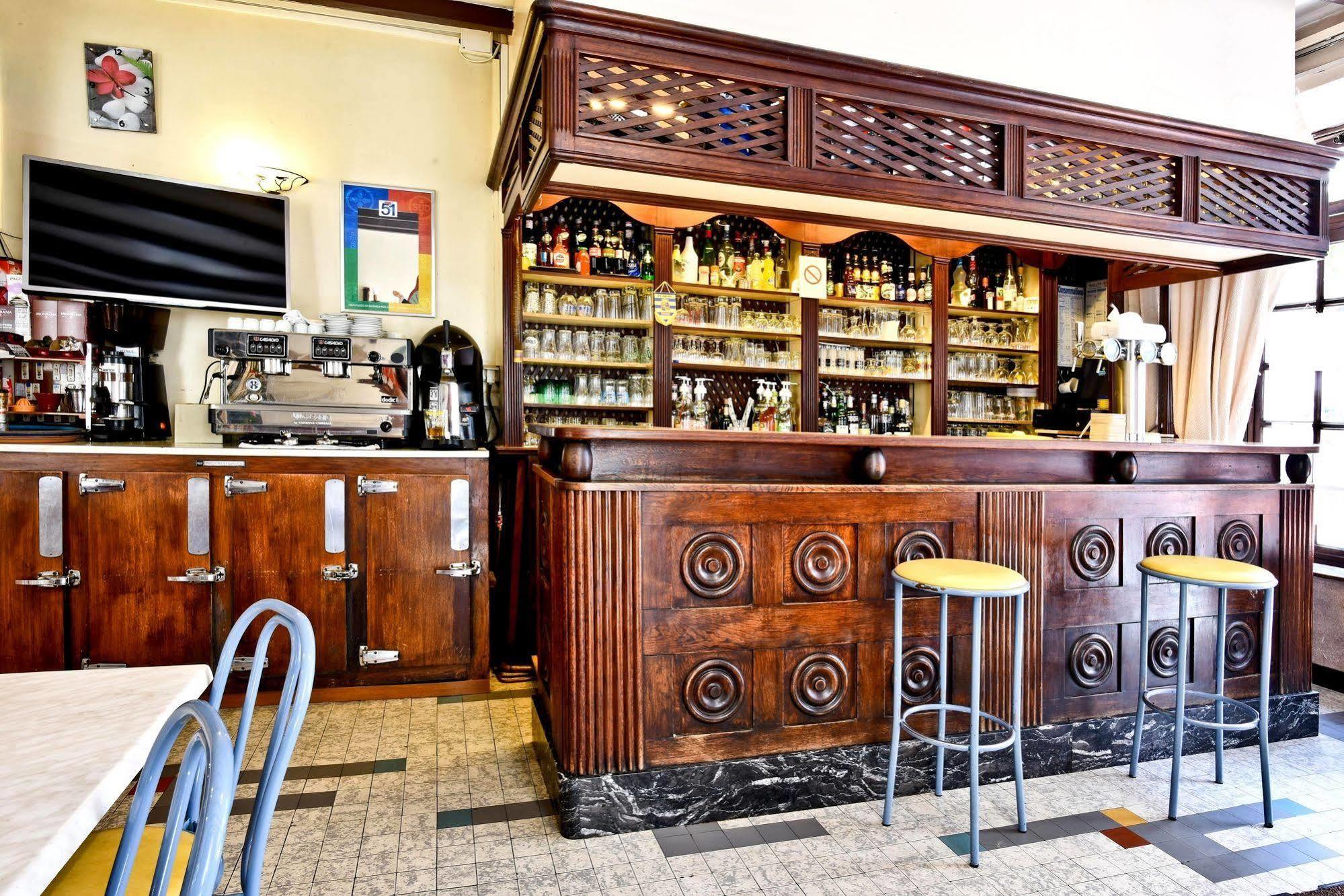 Logis Hotel De France Arudy المظهر الخارجي الصورة